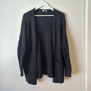 Universal thread sweater